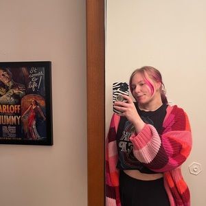 Meet your Posher, Kam